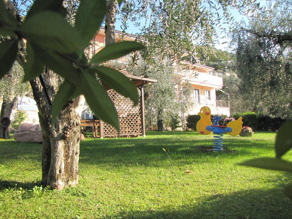 Residence Villa Margherita Brenzone sul Garda Exterior photo