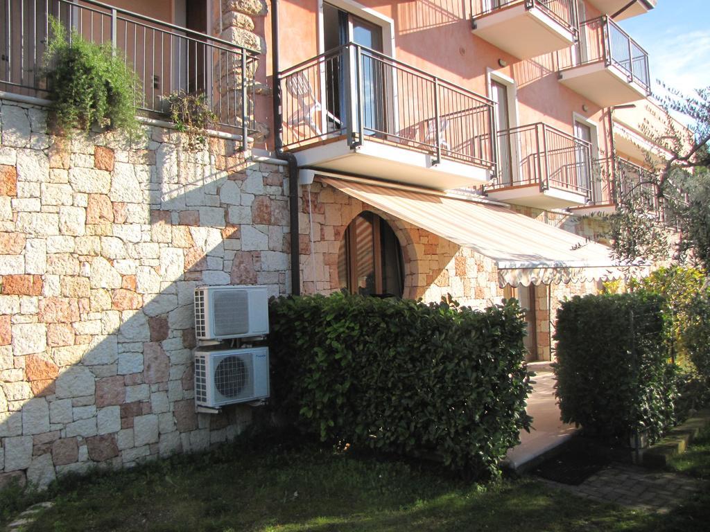 Residence Villa Margherita Brenzone sul Garda Exterior photo
