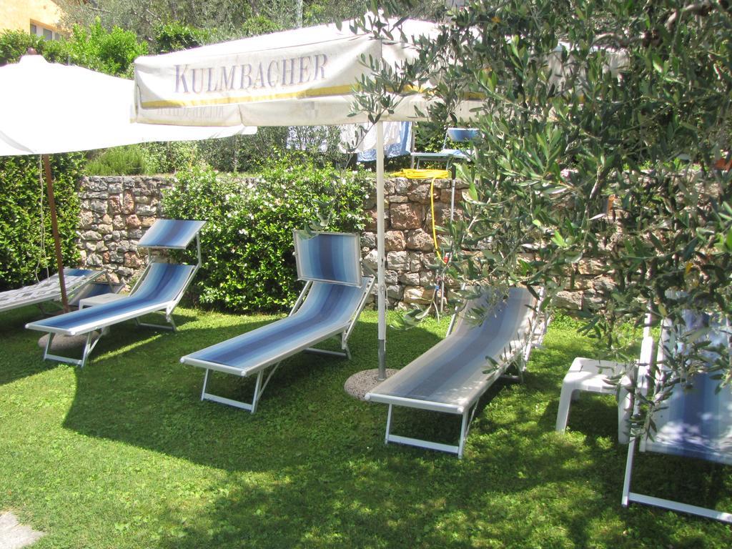 Residence Villa Margherita Brenzone sul Garda Exterior photo
