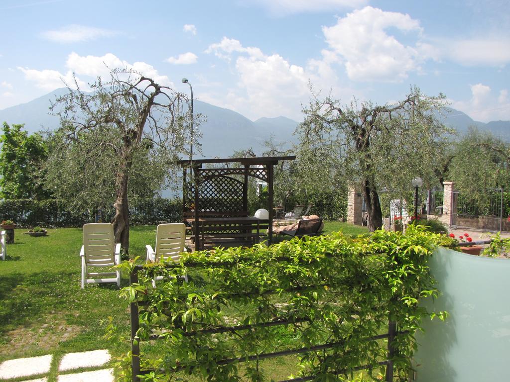 Residence Villa Margherita Brenzone sul Garda Exterior photo