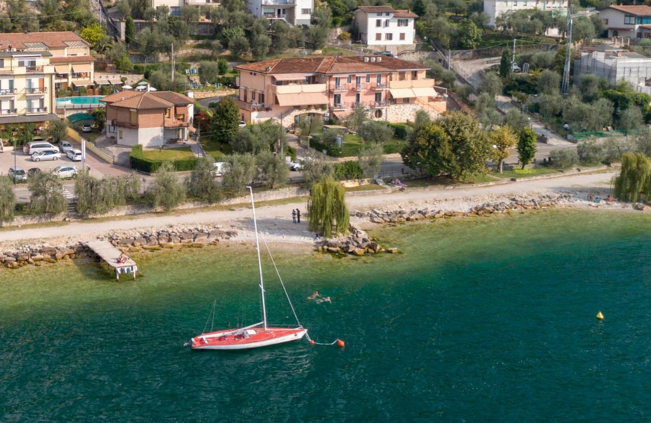 Residence Villa Margherita Brenzone sul Garda Exterior photo